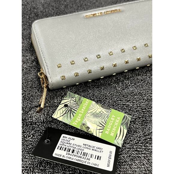 NEW Badgley Mischka Silver Studded Zip around Wallet - Picture 4 of 5